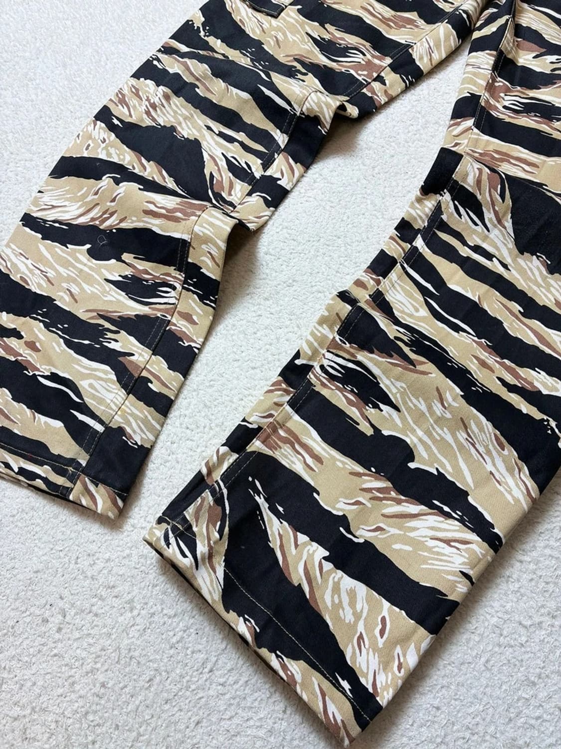 누드본즈 x 참스 골든 타이거 스트레이트 카고 팬츠 PN6413 상품이미지5