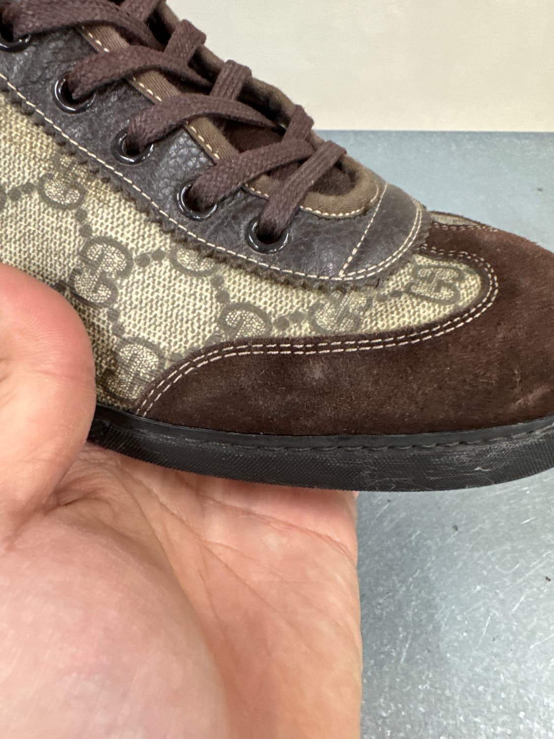 구찌 브라운 로고 스니커즈 8.5 상품이미지9