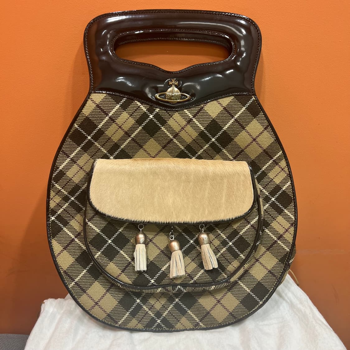 [정품] 비비안웨스트우드 타탄체크 캔버스 리얼 송치 토트백 상품이미지2