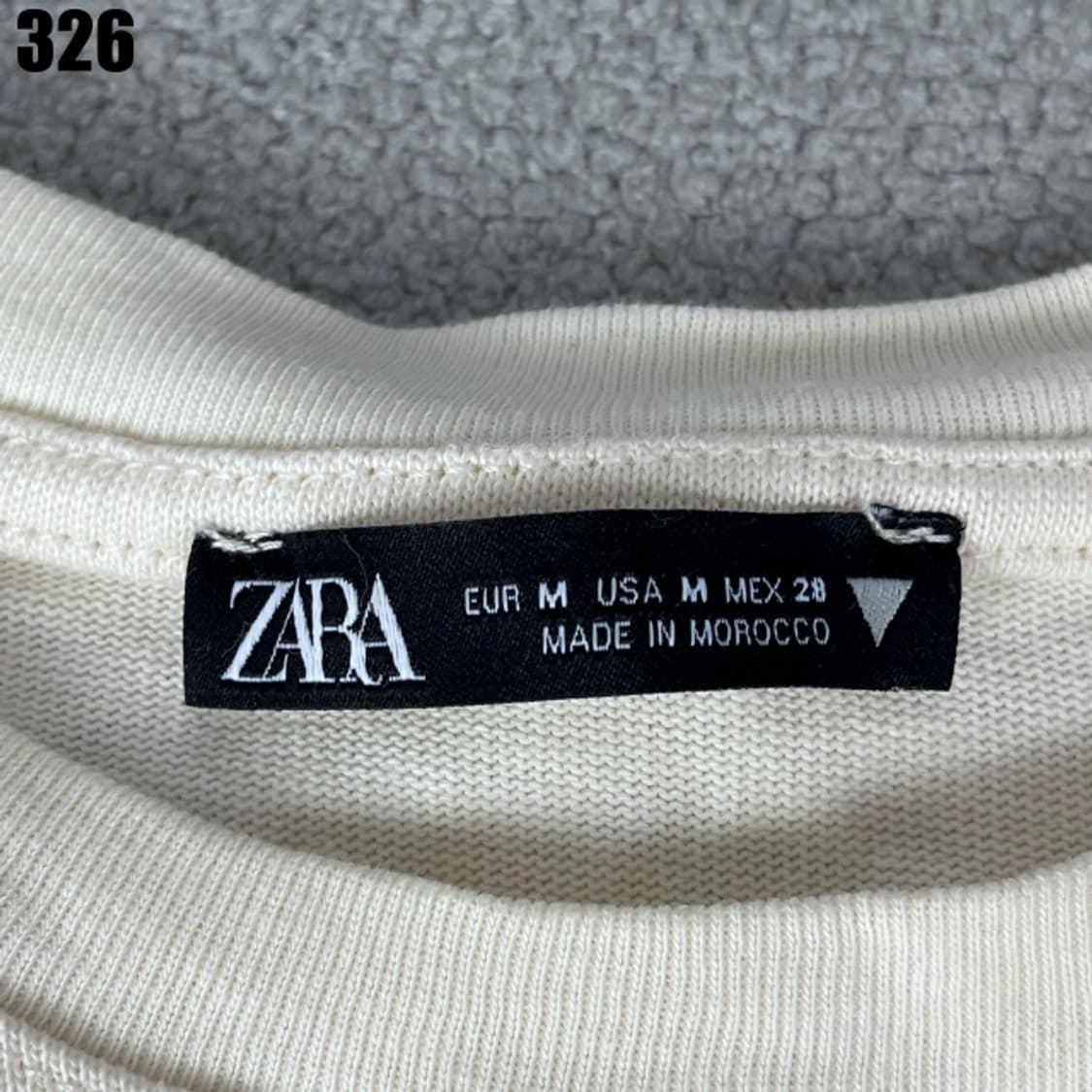 자라 크롭 티셔츠  상품이미지2