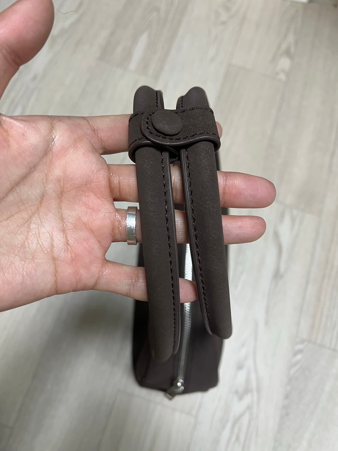 스탠드오일 모모백 라지 스웨이드 상품이미지6