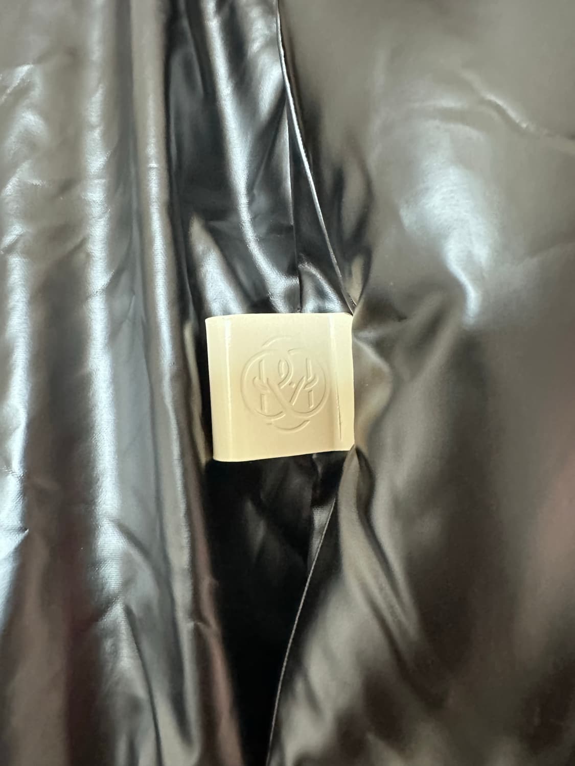 라드앤파 유광 디태처블 숏패딩 상품이미지5