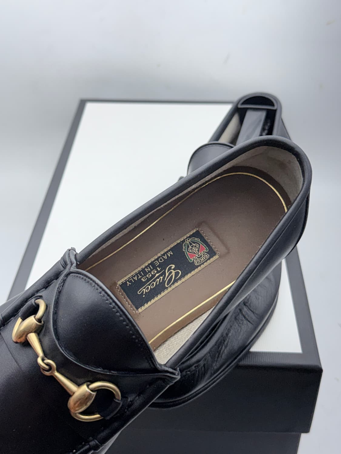 정품)구찌 255/260 상품이미지9