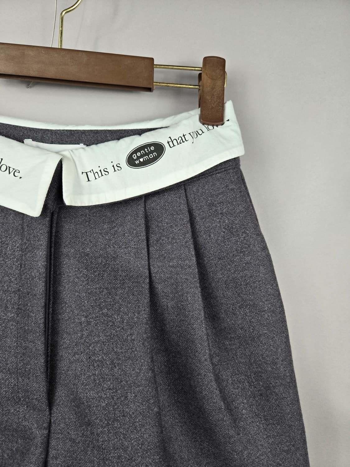 [무료배송]젠틀우먼 S 여성 핀턱 와이드 쇼츠 반바지 얇은 모직 느낌 상품이미지3