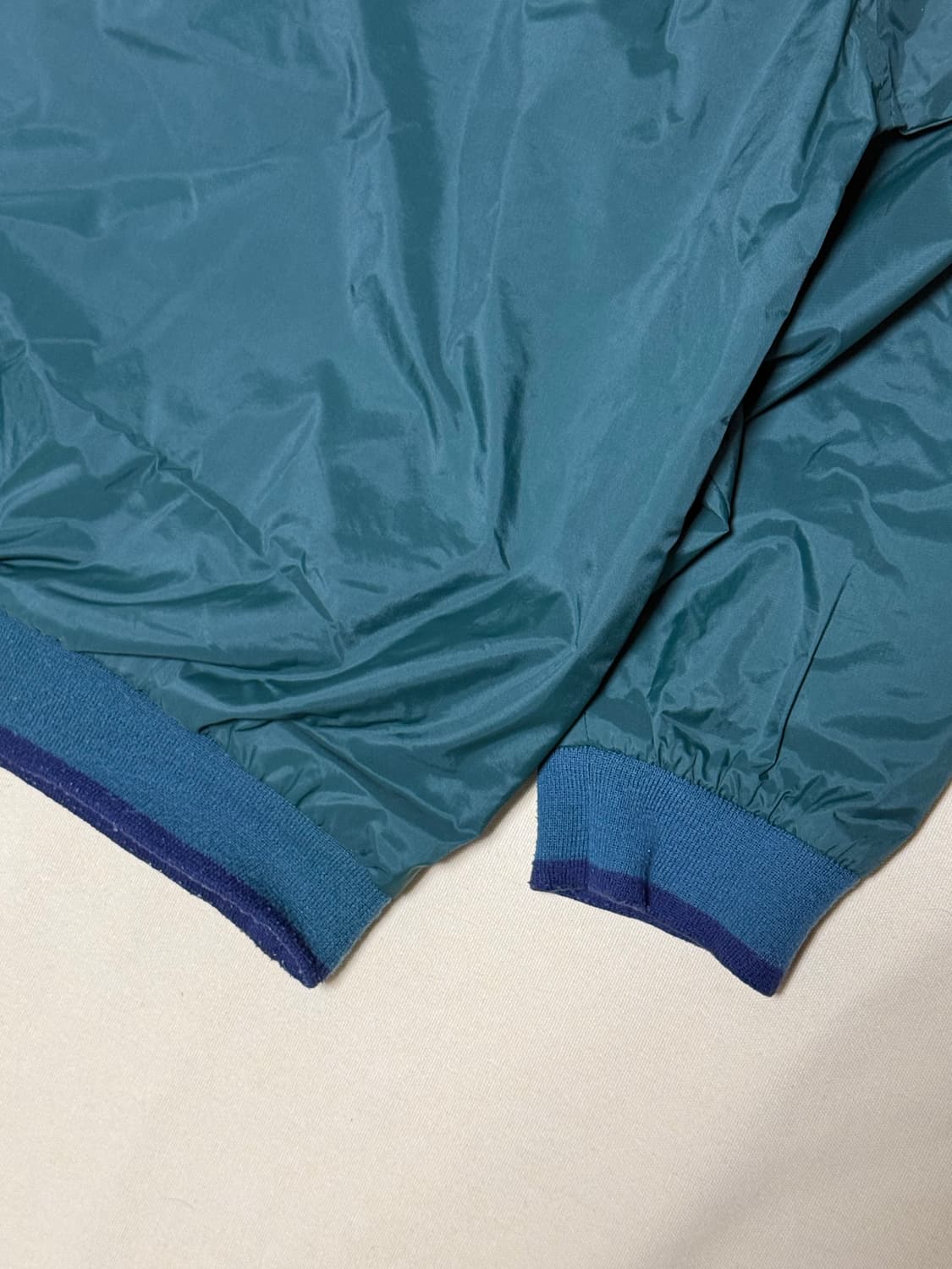 EBTEK(에디바우어) 브이넥 나일론 풀오버 90s 상품이미지5