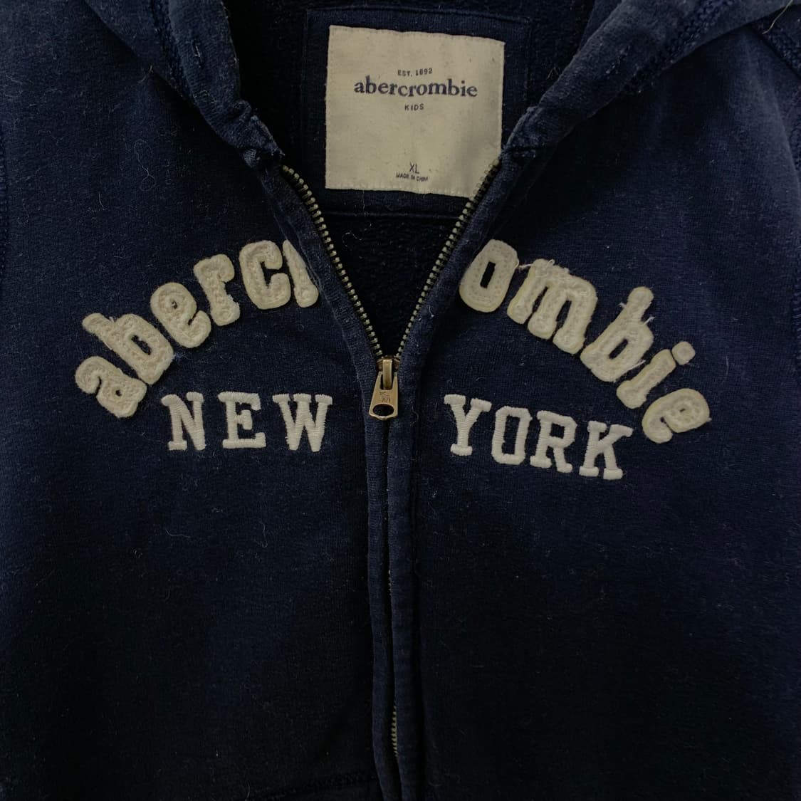 아베크롬비 y2k 와투케 네이비 딱붙 후드집업 상품이미지4