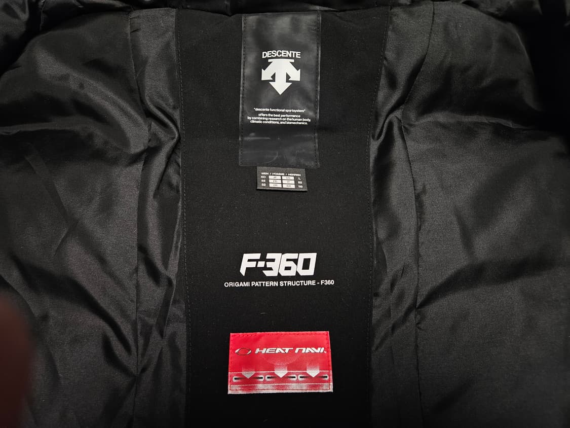 데상트 스페셜 라인 스위스 스키팀 다운패딩110사이즈 상품이미지8