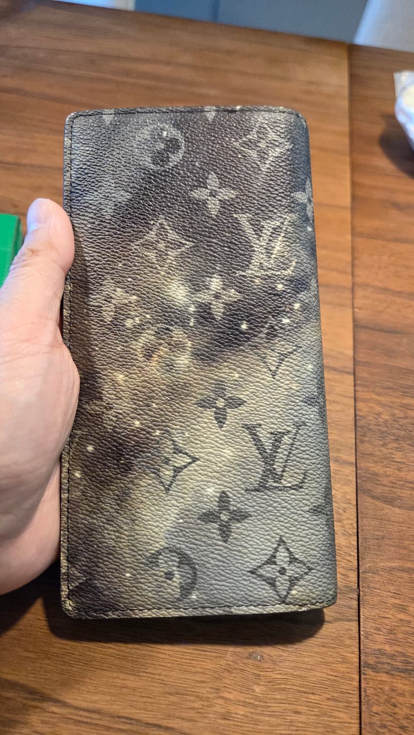 루이비통 갤럭시 장지갑팝니다. 상품이미지4