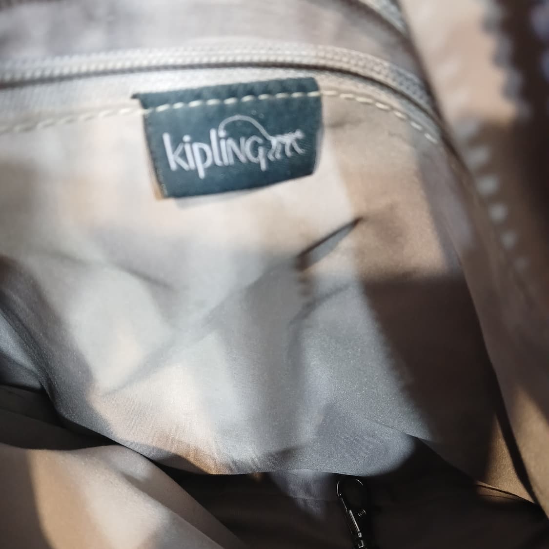 정품 키플링 알바 크로스백 상품이미지6