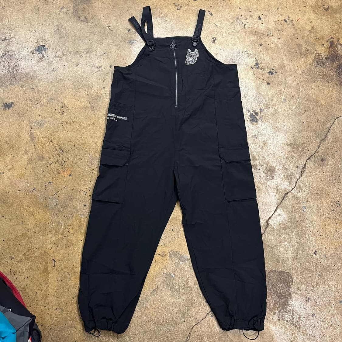 [정품] 라이프워크 블랙 강아지 프린팅 멜빵 바지 b16 상품이미지2