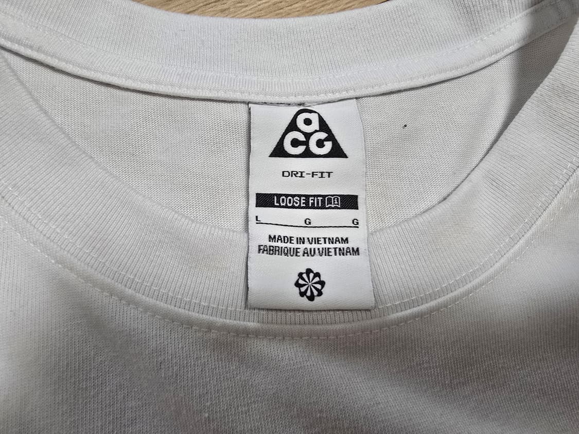 나이키 ACG 반팔티 상품이미지3