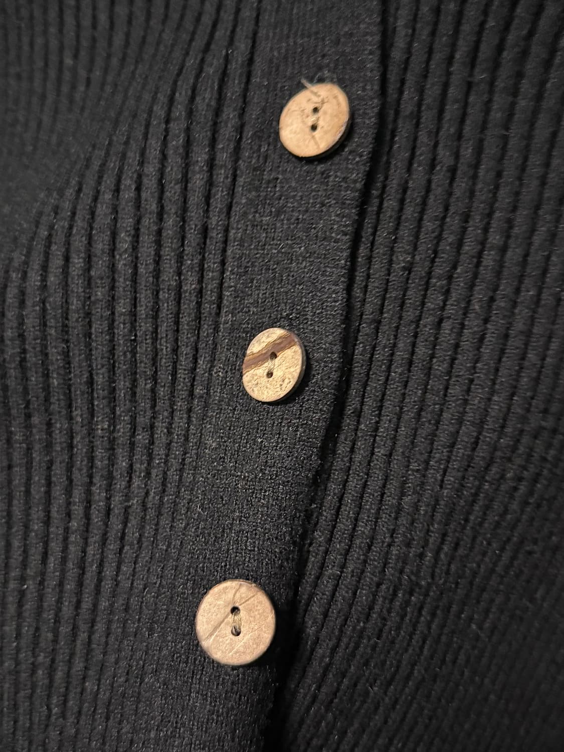 MINX&MOSS 블랙 스웨터 니트 크롭 가디건 나무 단추 M 95 골지 상품이미지5