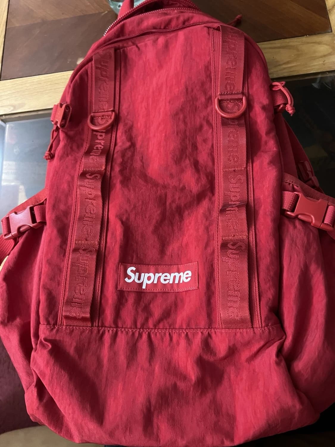 20FW 슈프림 백팩 다크 레드 상품이미지1