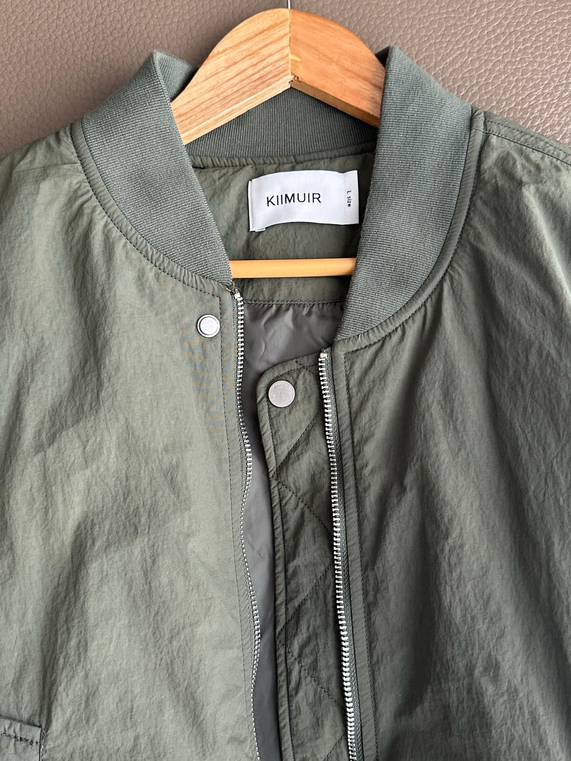 Kiimuir 왁스 패디드 숏 봄버자켓 상품이미지1