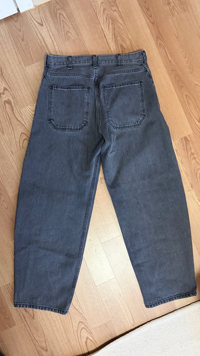 해칭룸 와이드 커브진 워시드 블랙 상품이미지4