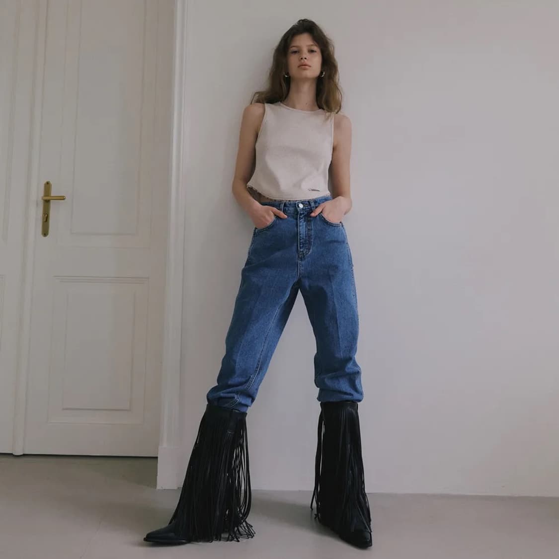 오버듀플레어 HALTER NECK LACE SLEEVELESS 상품이미지4