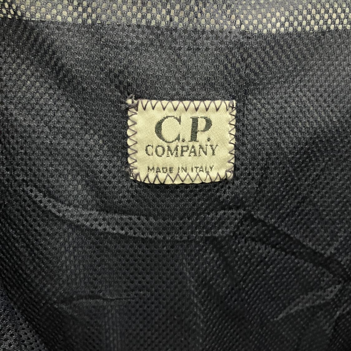 CP컴퍼니 고어텍스 후드 자켓 105 상품이미지3