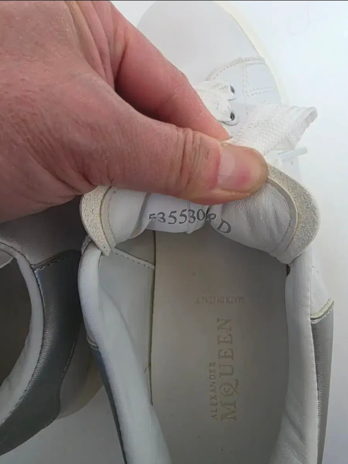 정품 알렉산더맥퀸 오버솔 스니커즈 화이트 실버탭 사이즈 245 (38) 상품이미지6
