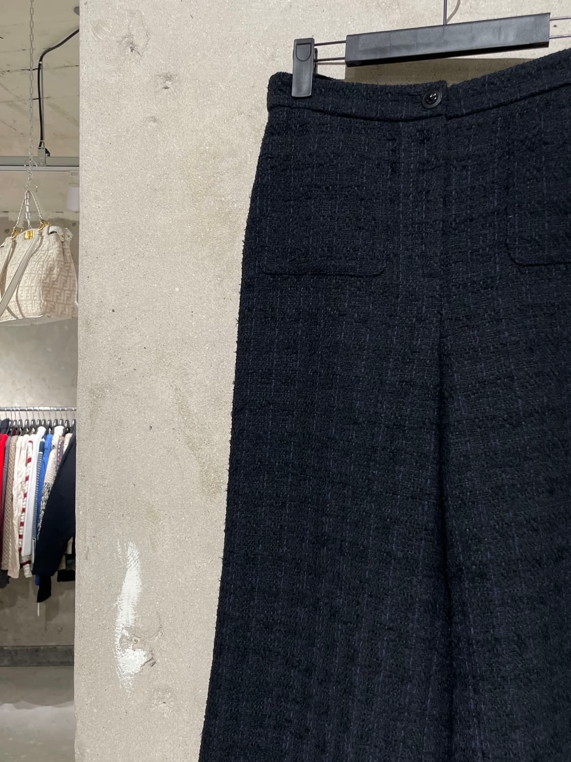 샤넬 유니폼 블랙 프론트 포켓 트위드 팬츠 상품이미지2