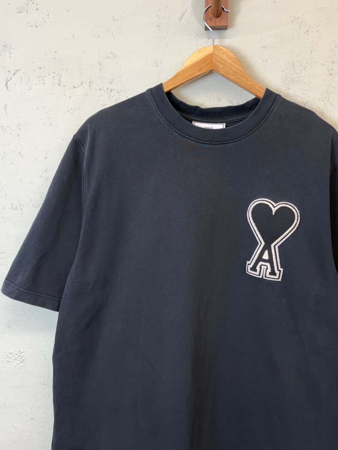 AMI 아미 빅하트 반팔 블랙 상품이미지3