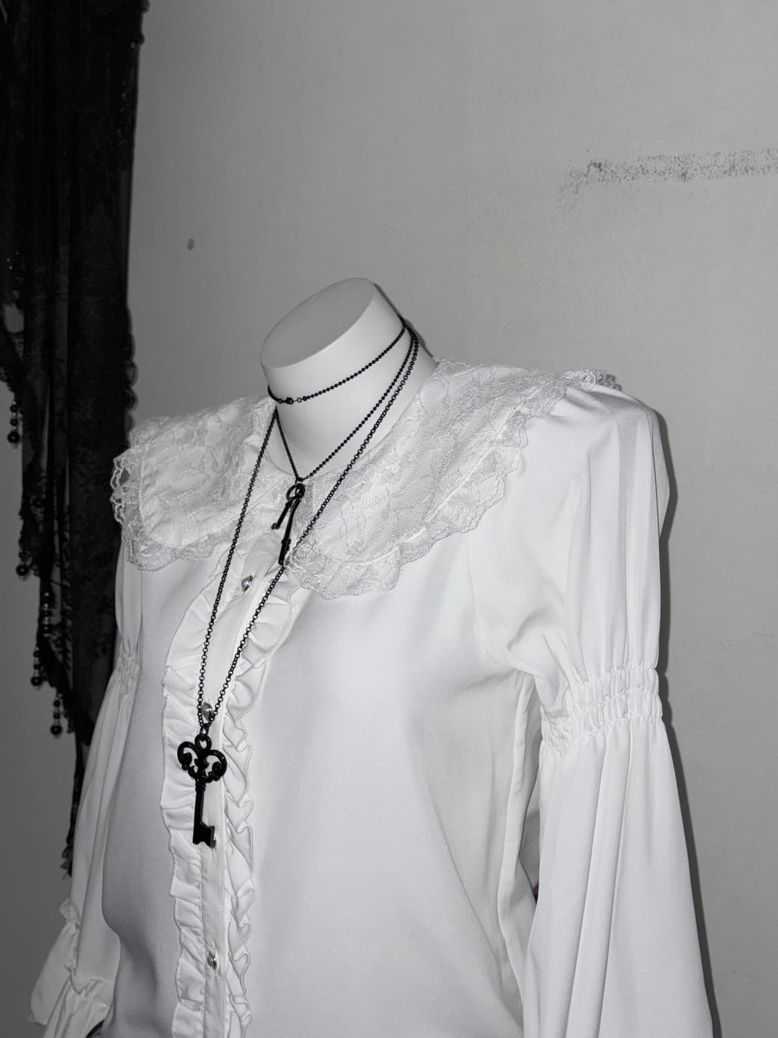 새상품) 고스로리 공겜여주 레이스 프릴 블라우스 상품이미지5