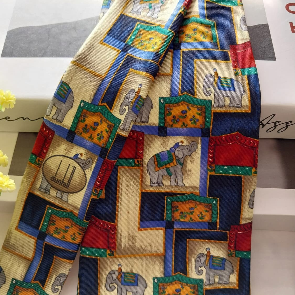 던힐 실크 베이지 코끼리 아트 패턴 넥타이 9.8cm A+등급 K1381 상품이미지2