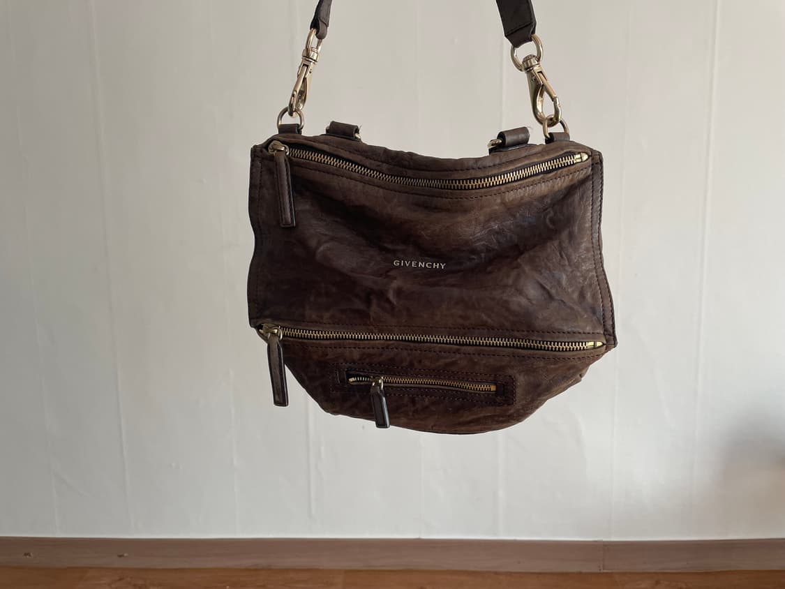Givenchy Wrinkled Leather Pandora Bag 상품이미지3
