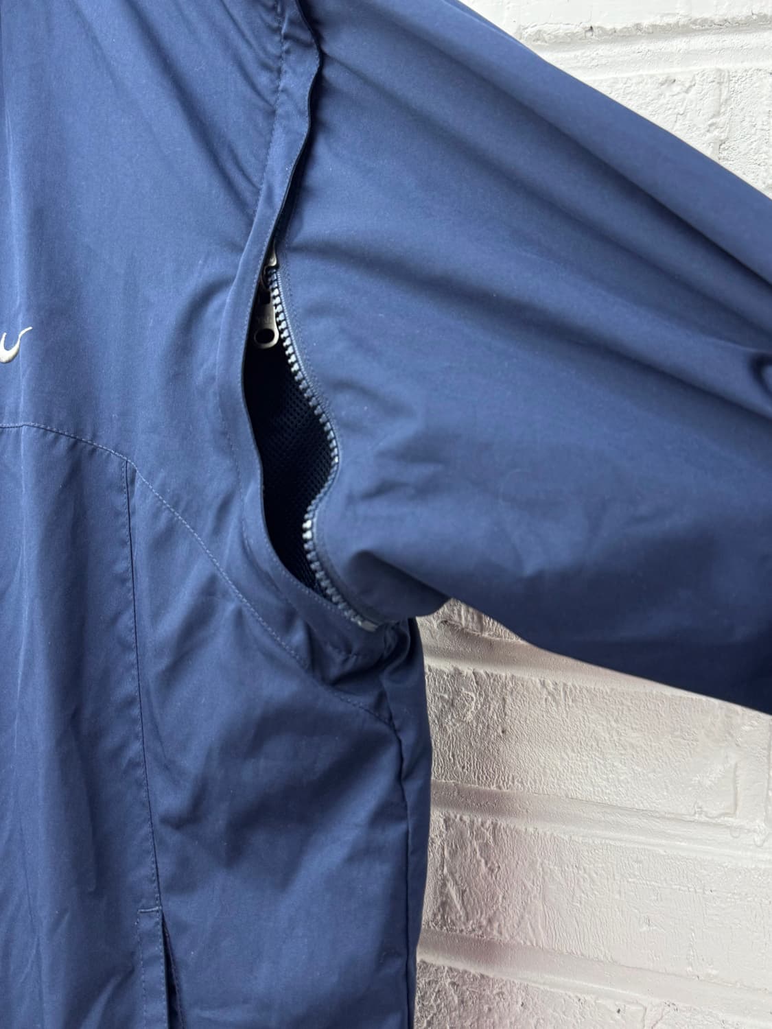 나이키 네이비 팔 탈부착 바람막이 상품이미지3