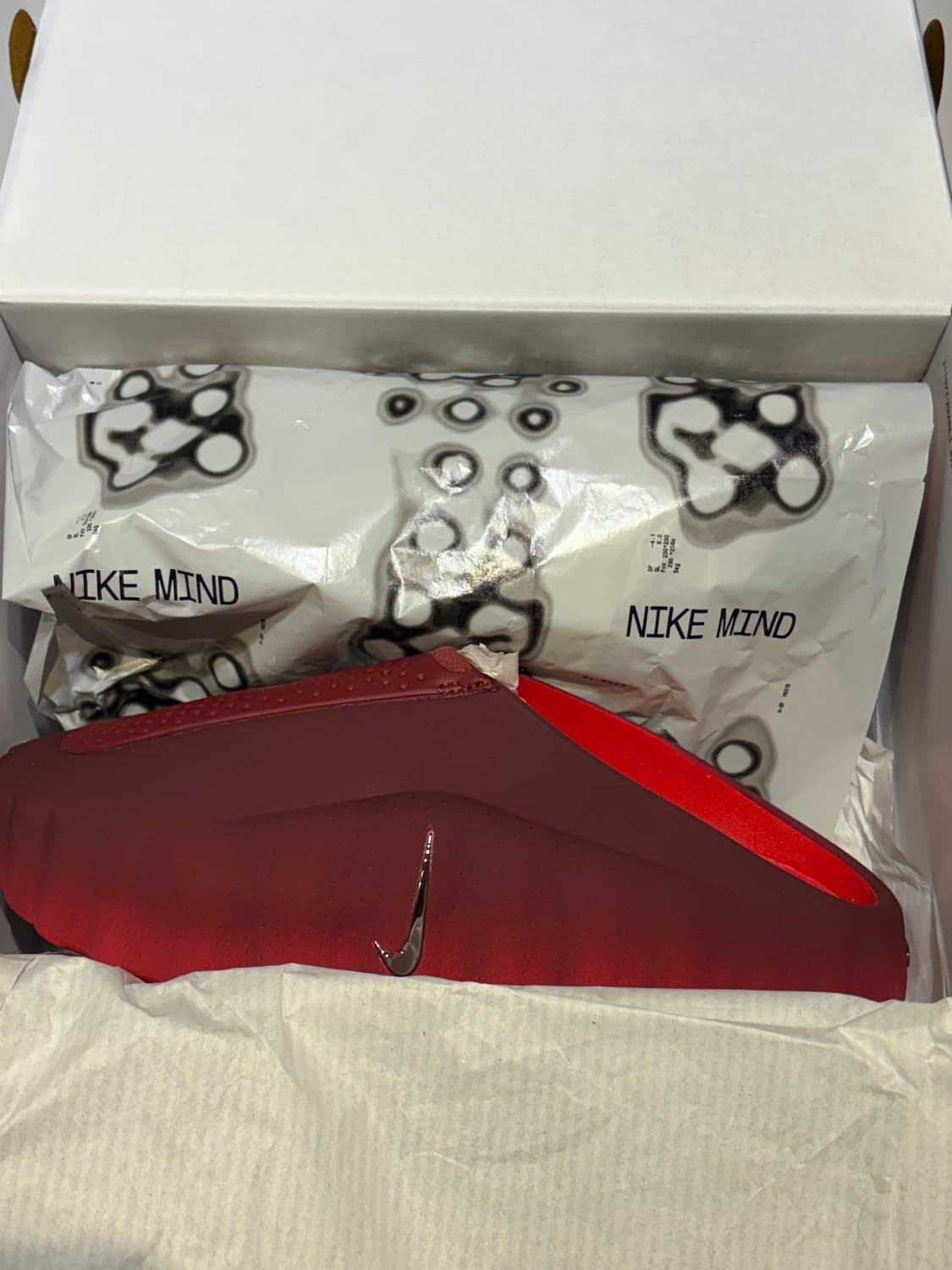 280 나이키 마인드 001 레드 미시착 새제품 판매 상품이미지1