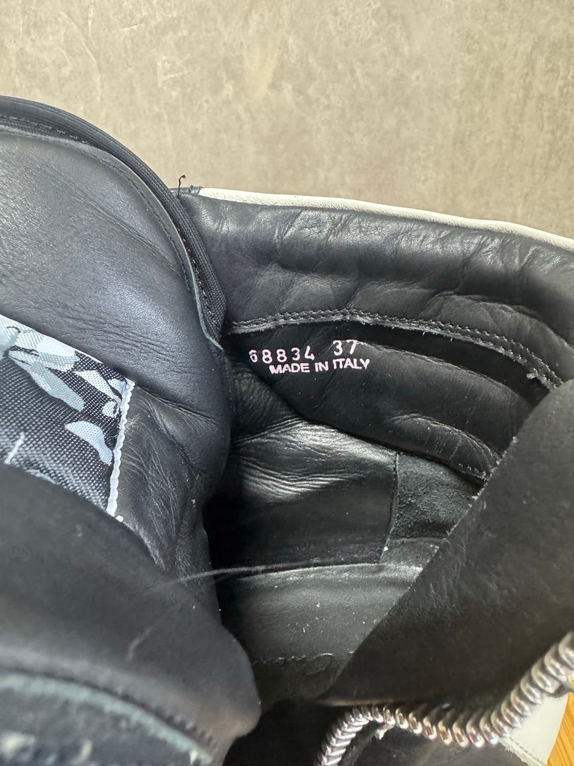 37 / Rick Owens 릭오웬스 모노크롬 지오바스켓 상품이미지7