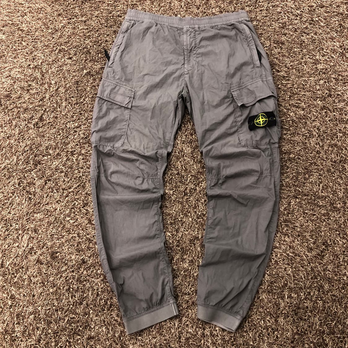 33 스톤아일랜드 코튼 와펜 카고 팬츠 상품이미지1