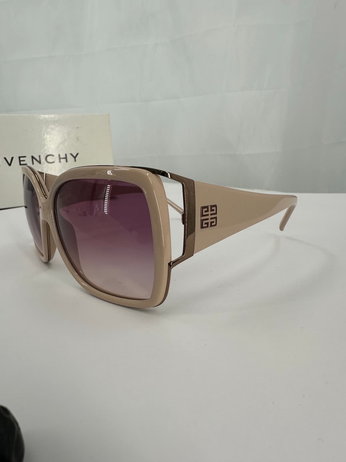 [새상품 무료배송] 정품 지방시 Made in Italy 선글라스 상품이미지1