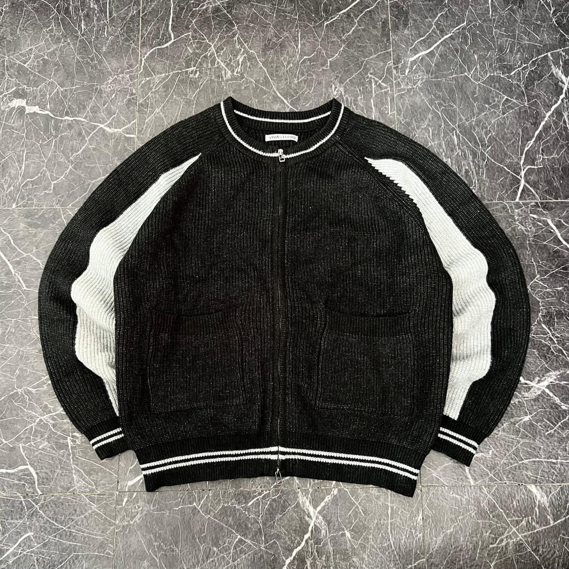 비바스튜디오 니트 집업 가디건 블랙 상품이미지1