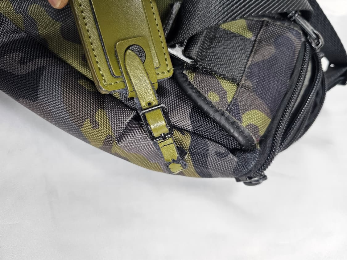 투미카모슬링백 상품이미지3