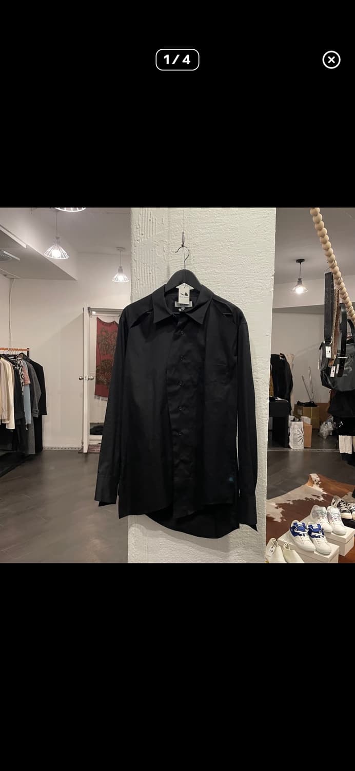 설밤 컷아웃 비대칭 셔츠 M 사이즈 상품이미지1