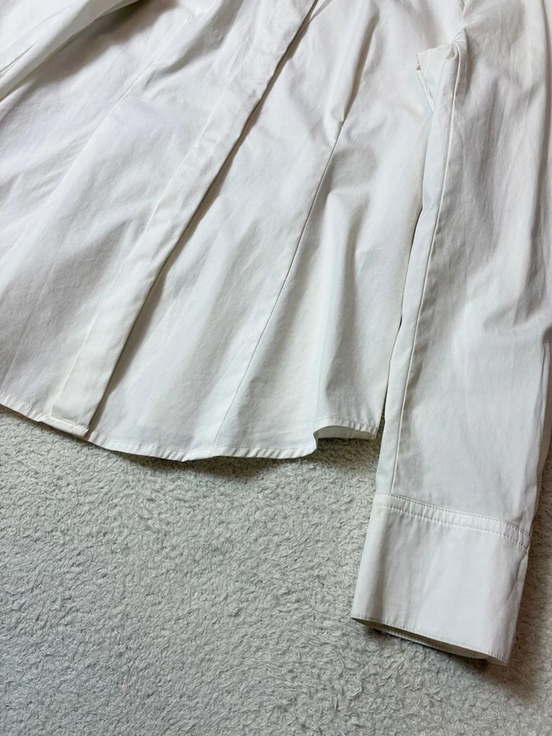 비비안웨스트우드 13FW 올드머니 로고 블라우스 PN6788 상품이미지4