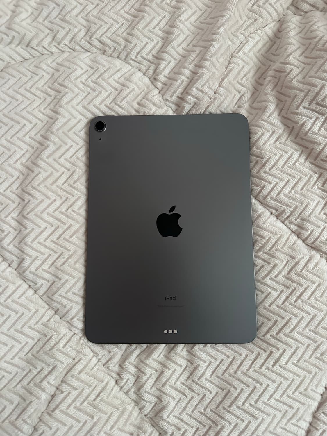 아이패드 에어4 팝니다! 64GB 상품이미지1