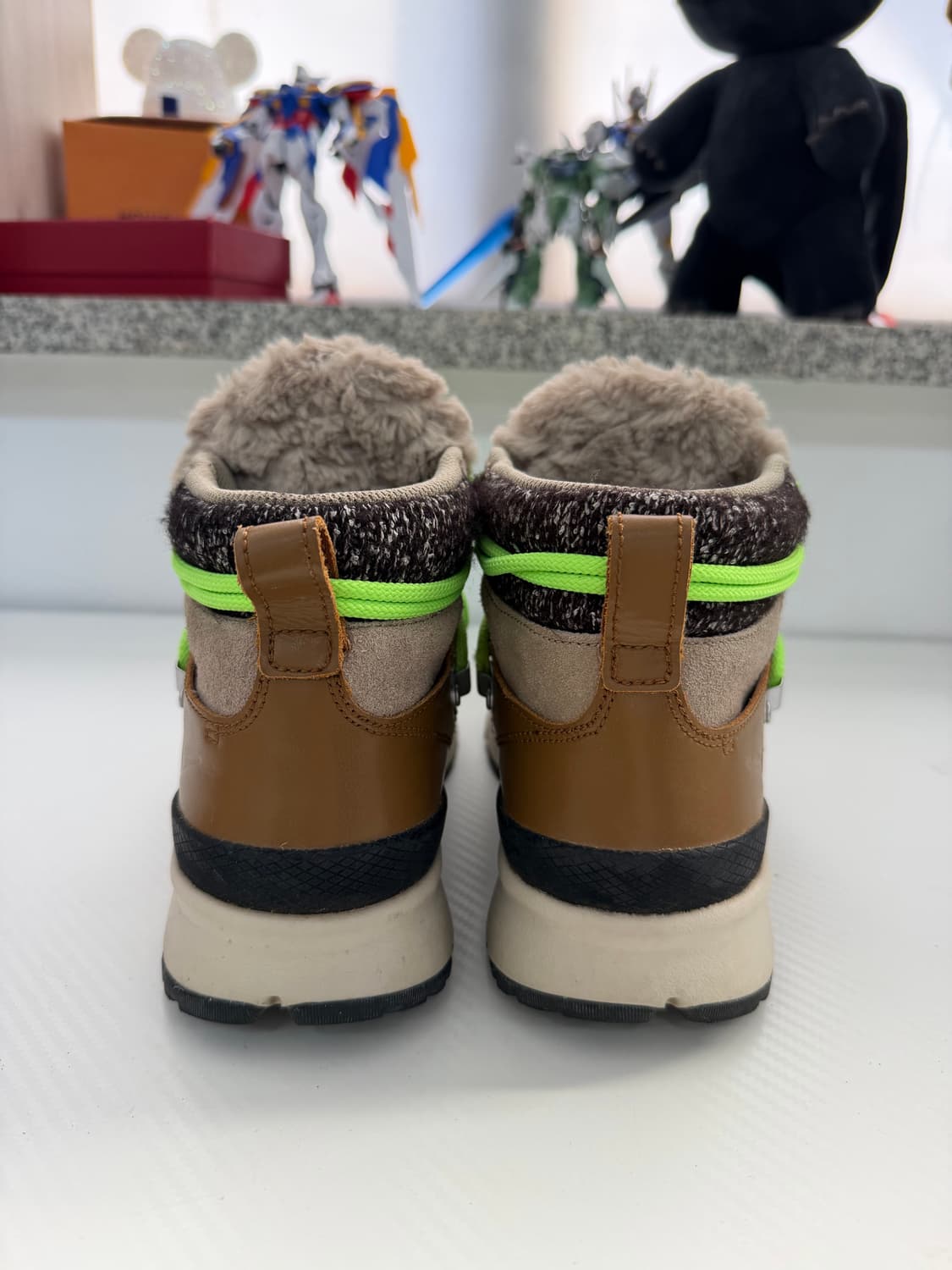 정품) 나이키 ACG 마운틴 플라이 로우 스웨이드 부츠 240 상품이미지5