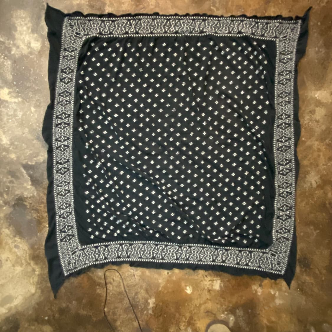 캐피탈 울 반다나 스카프 상품이미지1