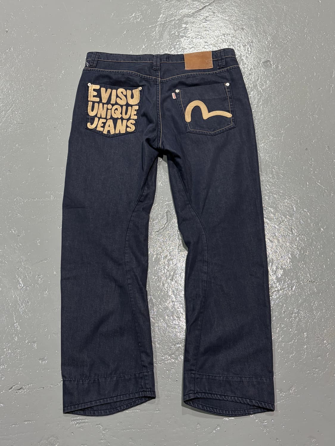 에비수(Evisu) 엔지니어드 자수 데님 상품이미지1