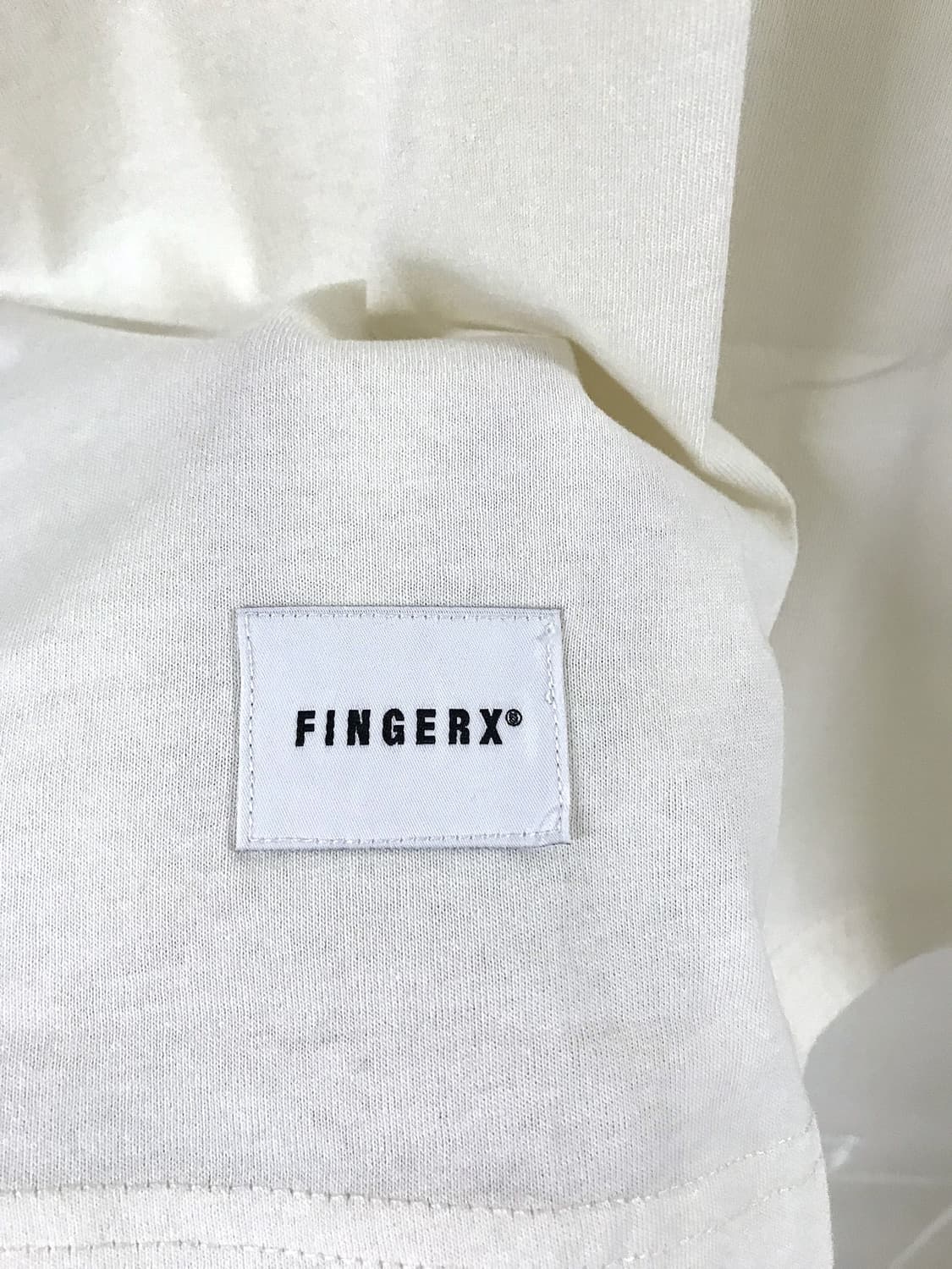 FINGERCROXX 패치자수 오버사이즈 반팔 상품이미지4
