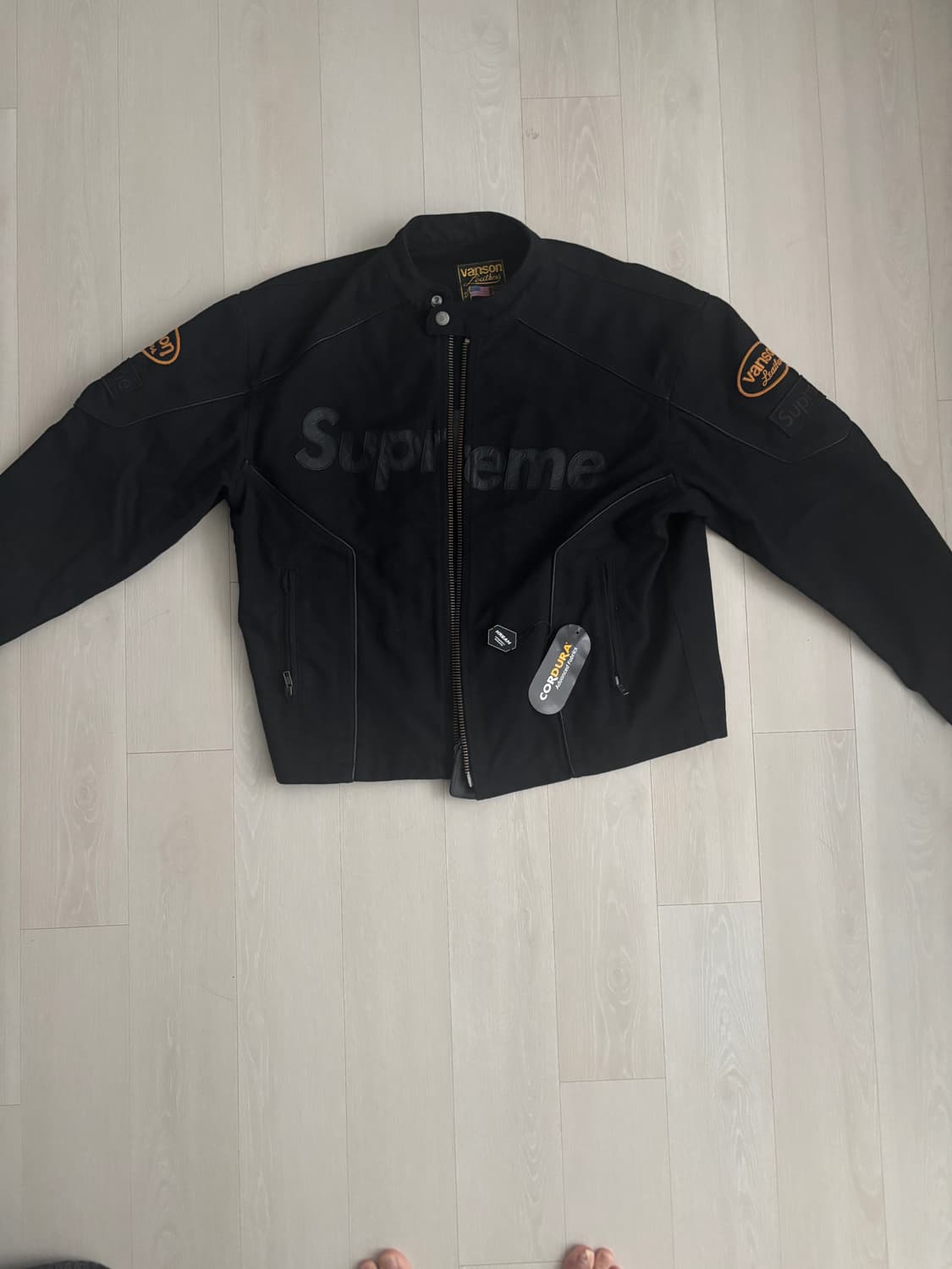 슈프림 x 밴슨 레더스 코듀라 코튼 자켓 블랙 - 25SS 상품이미지2