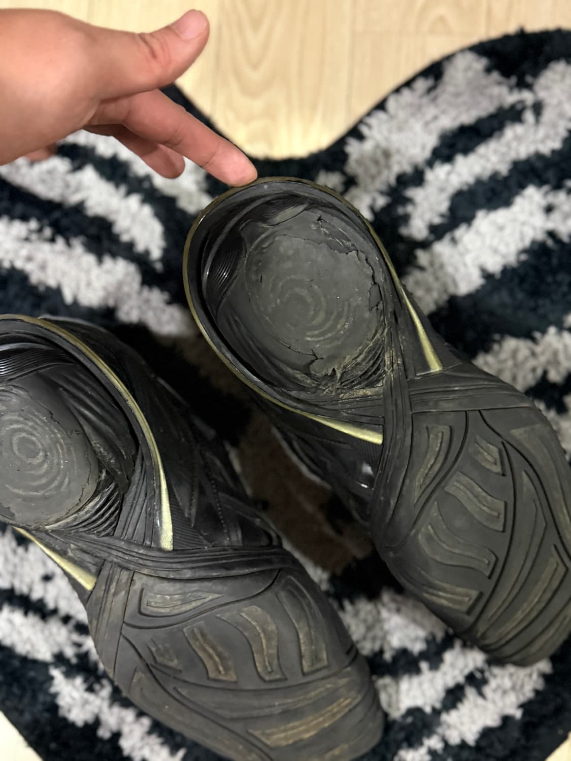 [44]발렌시아가 타이렉스 상품이미지6