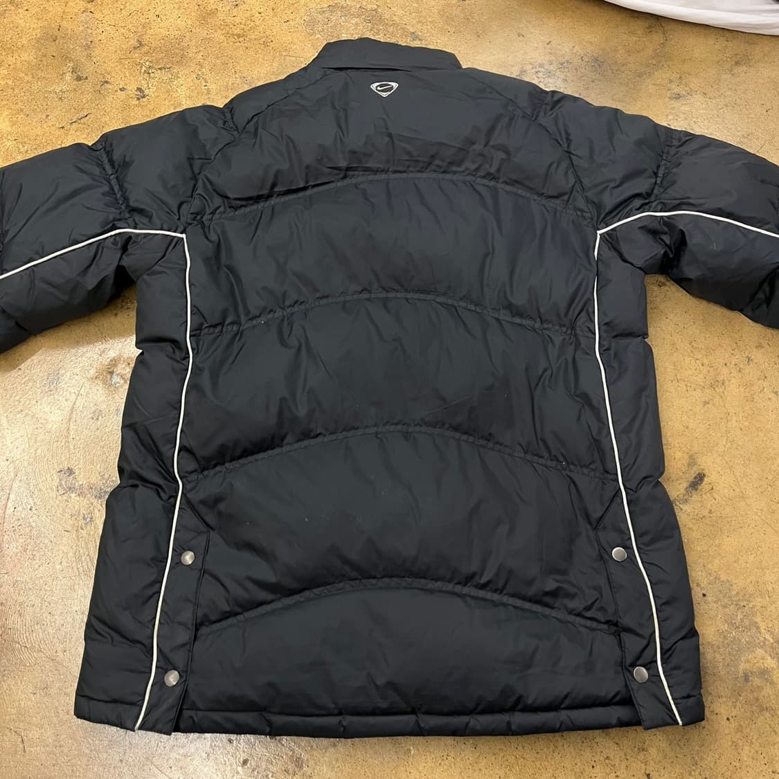 [정품/M] 나이키 맨유 AIG 패딩 점퍼 블랙 b18 상품이미지4