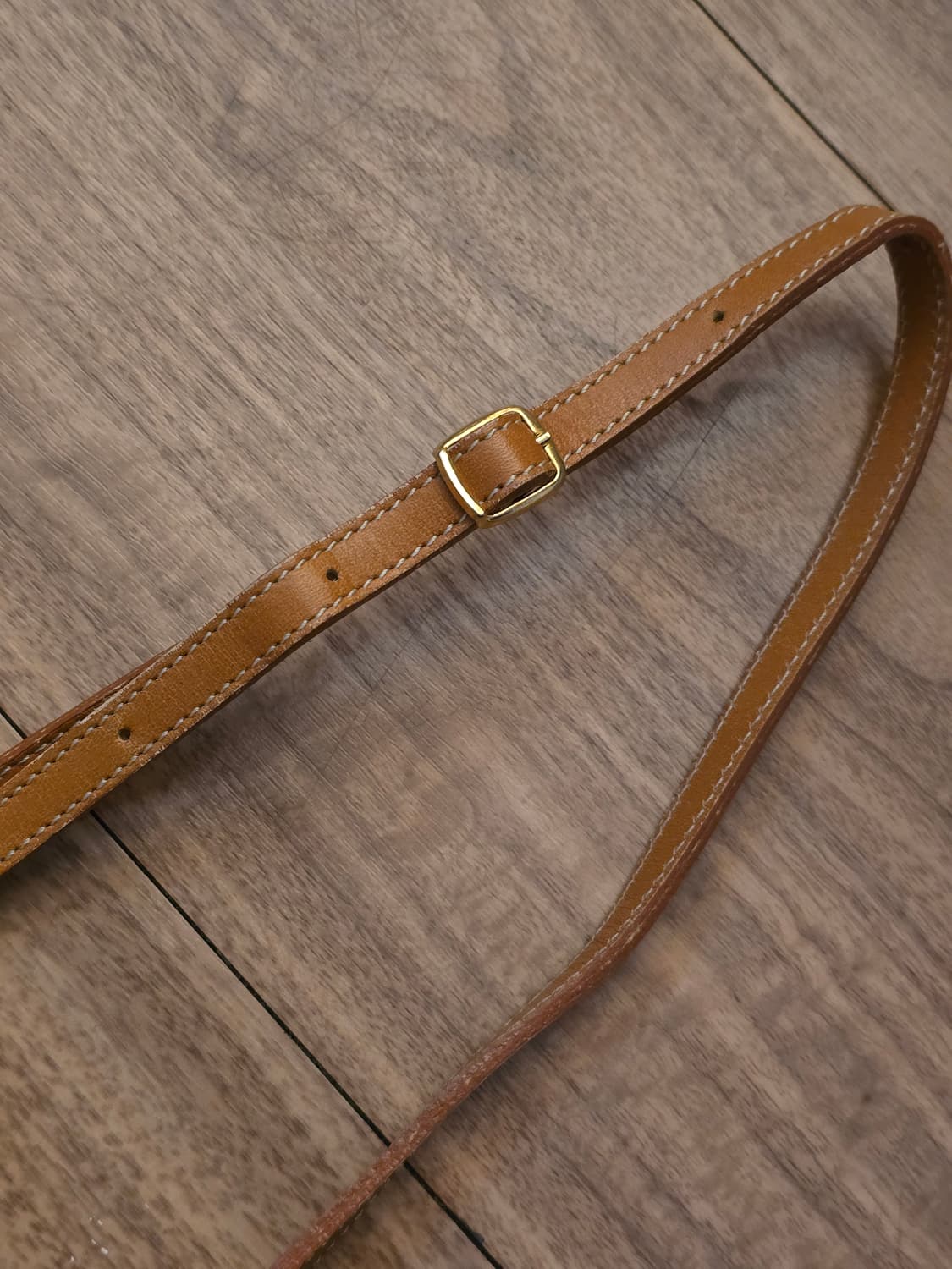 Courreges 꾸레쥬 빈티지 레더 크로스백 상품이미지4