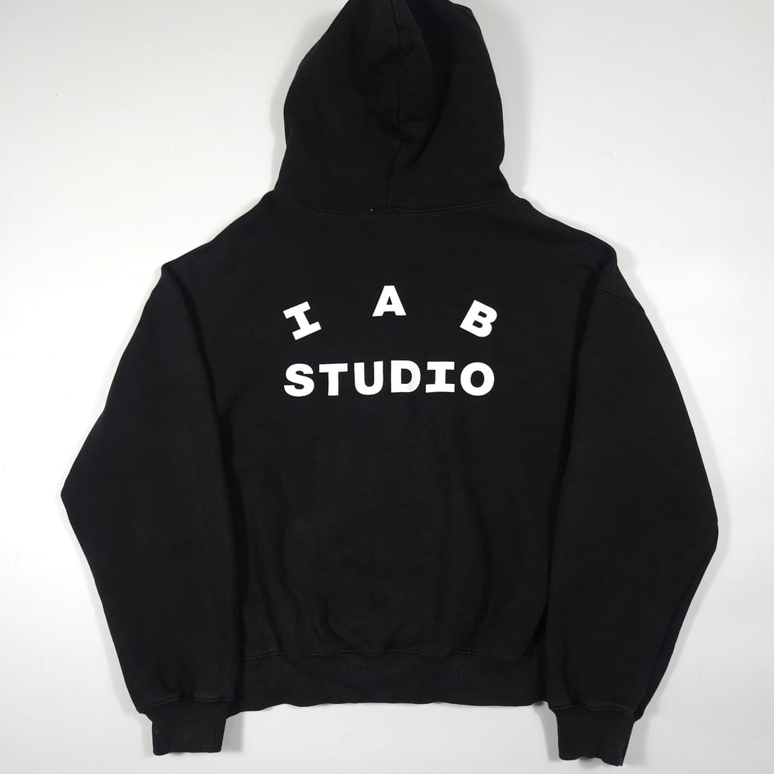 아이앱스튜디오 후드티 블랙 상품이미지3