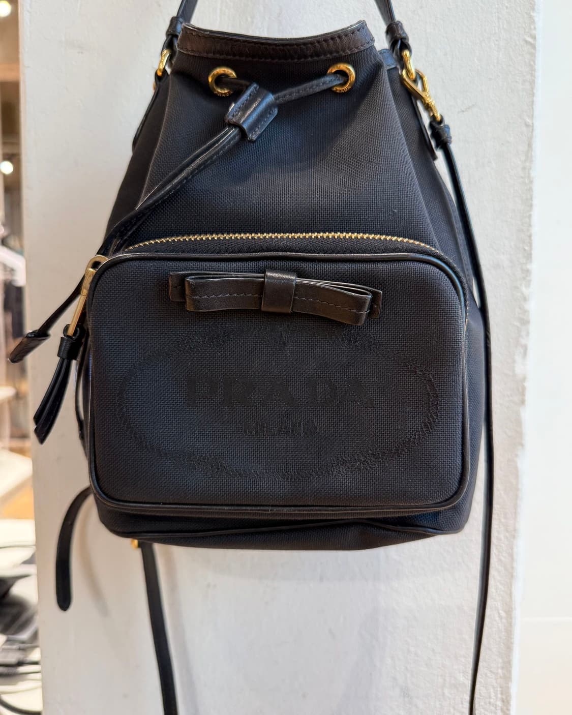 프라다 블랙 듀엣 리나일론 버킷백  상품이미지3