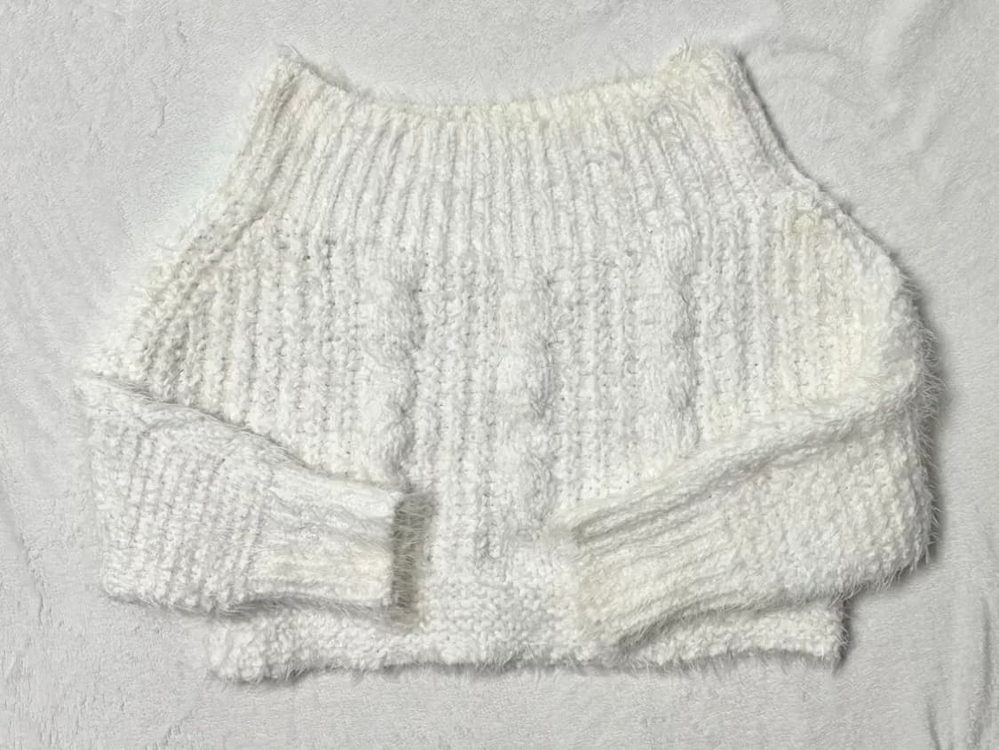 세실맥비 화이트 오프숄더 달천 갸루 크롭 빈티지 니트 상품이미지1