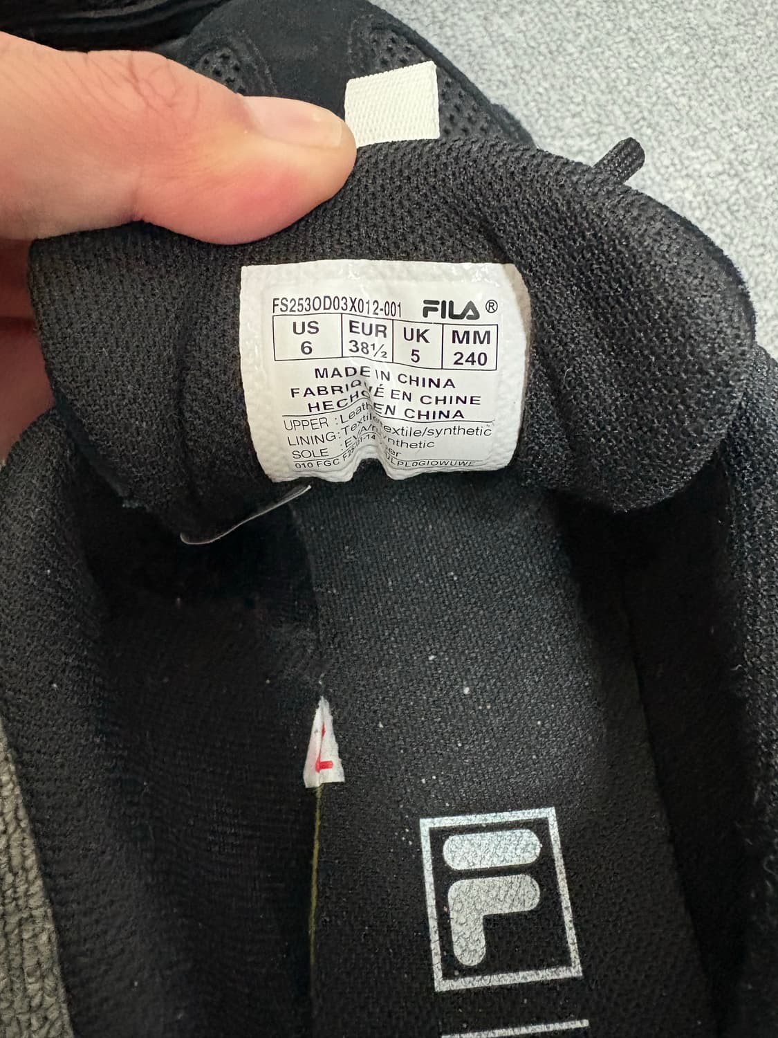 필라 에샤페 블랙 240사이즈 상품이미지5