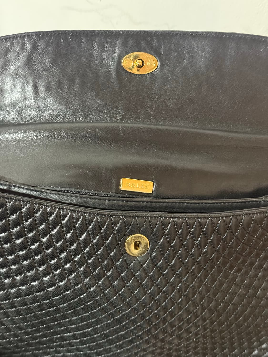 Bally 발리 블랙 퀼팅 레더 핸드백 상품이미지9